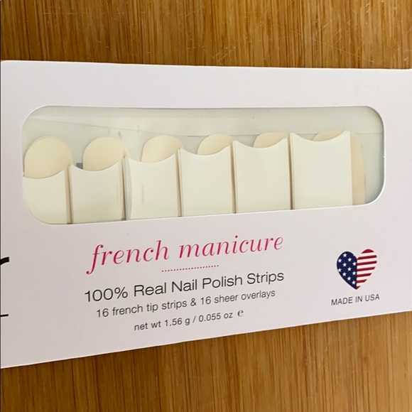 Color Street Nail Strips - City of Love - Picture 3 of 4